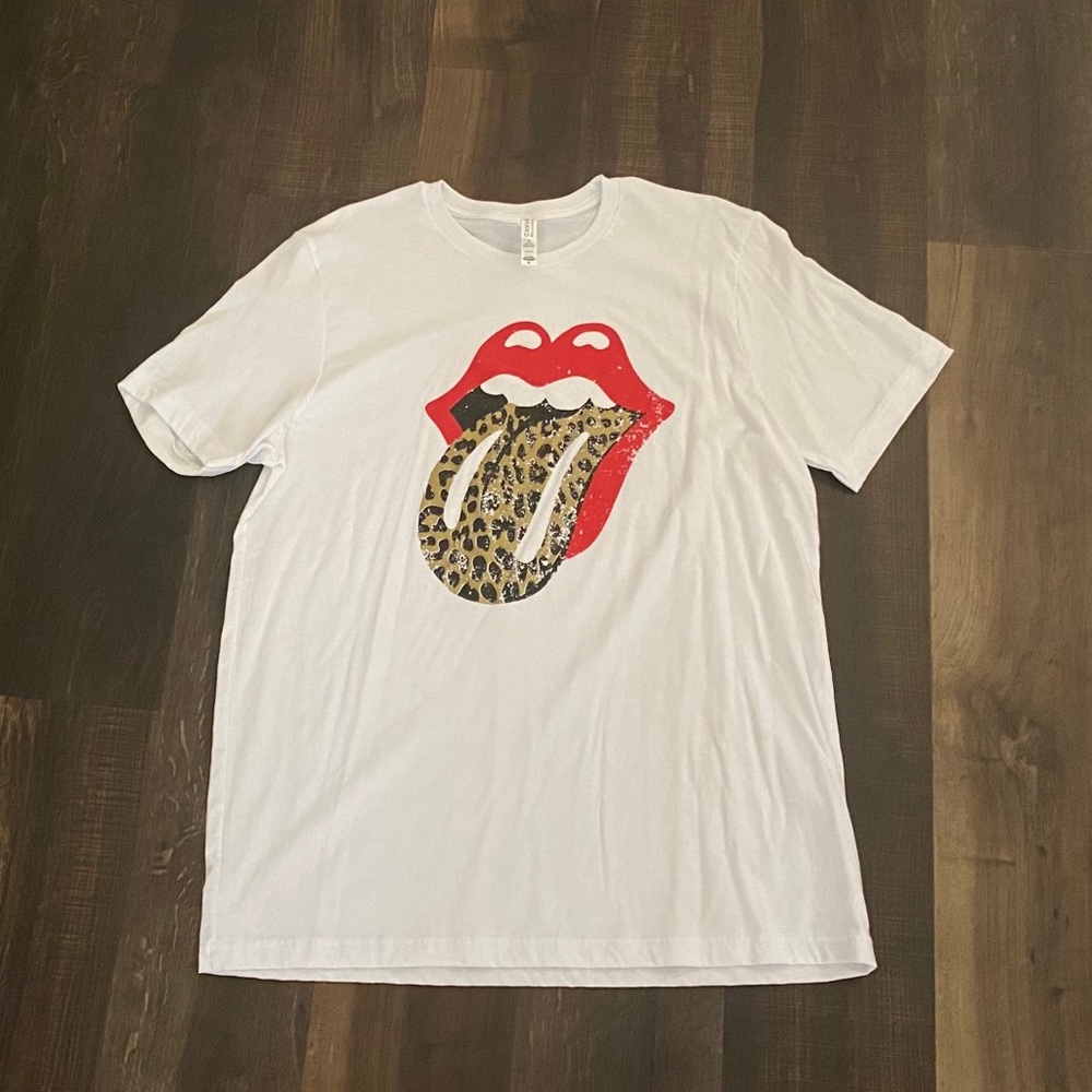 XL Bell Canvas TShirt NEW